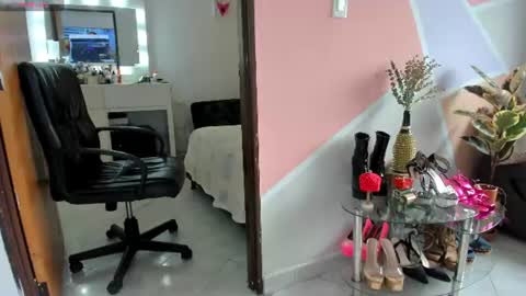   online show from 07/09/26, 10:03