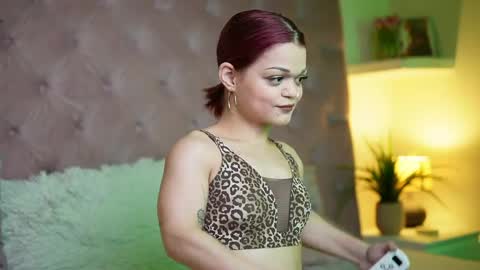  Maia  online show from 04/05/26, 06:38