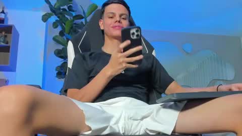 MAICOL online show from 07/23/26, 02:31