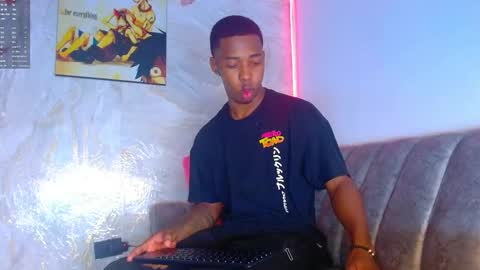 maicoljorda1 online show from 11/30/25, 01:15