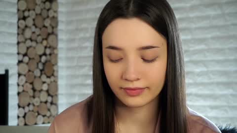 Lucy online show from 01/25/25, 04:13