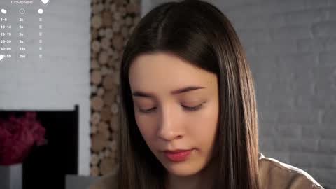 Lucy online show from 02/04/25, 01:45