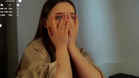 Lucy online show from 02/14/25, 04:37