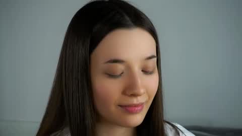 Lucy online show from 03/11/25, 07:15