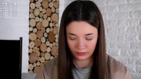 Lucy online show from 10/08/25, 01:47