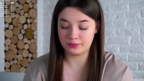 Lucy online show from 02/03/26, 06:40