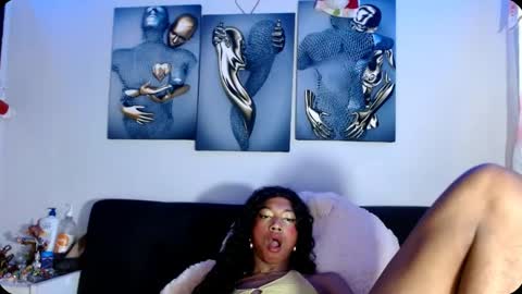 Bella Maidi online show from 02/05/25, 03:31