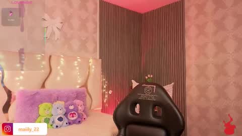 maiily_tay online show from 02/04/26, 11:49