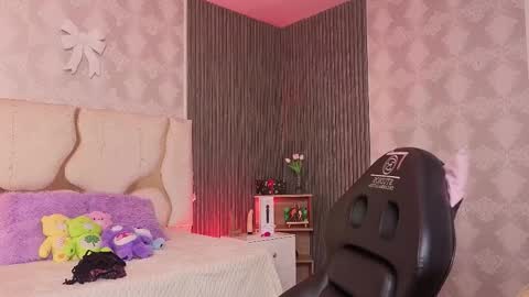 maiily_tay online show from 02/09/26, 11:58