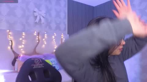 maiily_tay online show from 02/13/26, 11:50