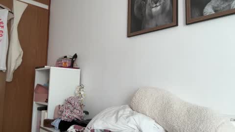 Snapshot of maikel61 chatting on 04/02/26, 02:37 Maikel61 online show from 04/02/26, 02:37