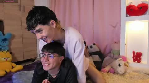 maiky_cooper01 online show from 04/25/26, 06:49