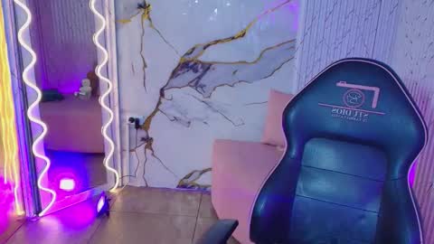 Maile online show from 03/28/26, 03:39