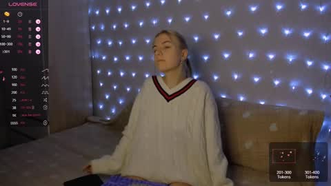 Your kitty online show from 01/09/25, 03:04