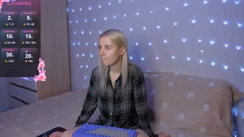 Your kitty online show from 10/08/25, 03:53