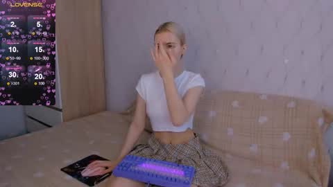 Your kitty online show from 02/14/26, 04:09