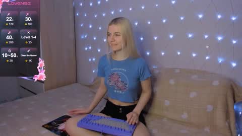 Your kitty online show from 03/02/26, 03:52