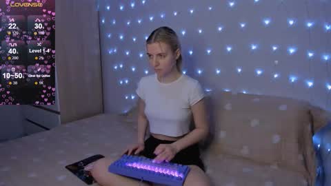 Your kitty online show from 03/26/26, 03:50