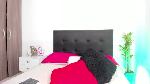 Mailyn online show from 12/27/24, 12:34