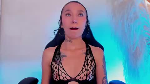 Snapshot of mailynjones_ chatting on 06/15/26, 11:34 Mailyn online show from 06/15/26, 11:34