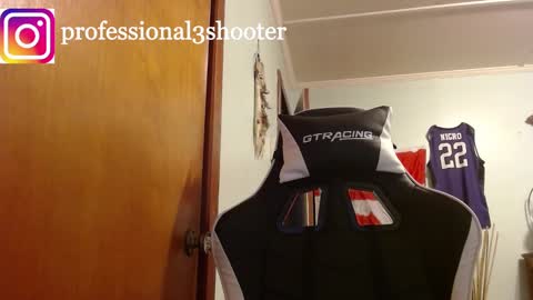 Snapshot of mainecollegeboy chatting on 01/26/25, 09:40 mainecollegeboy online show from 01/26/25, 09:40