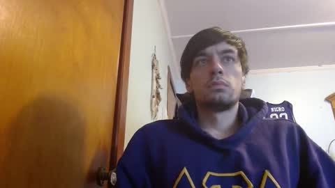 Snapshot of mainecollegeboy chatting on 02/19/25, 12:44 mainecollegeboy online show from 02/19/25, 12:44