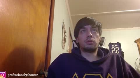 Snapshot of mainecollegeboy chatting on 02/20/25, 01:03 mainecollegeboy online show from 02/20/25, 01:03