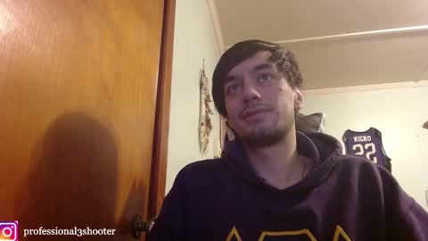 Snapshot of mainecollegeboy chatting on 02/20/25, 05:01 mainecollegeboy online show from 02/20/25, 05:01