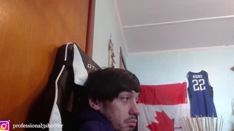 Snapshot of mainecollegeboy chatting on 02/25/25, 03:49 mainecollegeboy online show from 02/25/25, 03:49