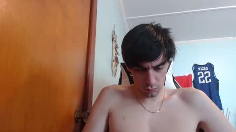 Snapshot of mainecollegeboy chatting on 03/01/25, 04:00 mainecollegeboy online show from 03/01/25, 04:00