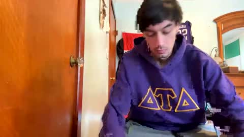 Snapshot of mainecollegeboy chatting on 03/11/25, 08:09 mainecollegeboy online show from 03/11/25, 08:09