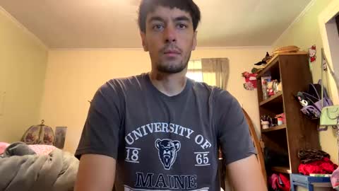 Snapshot of mainecollegeboy chatting on 10/05/25, 04:05 mainecollegeboy online show from 10/05/25, 04:05