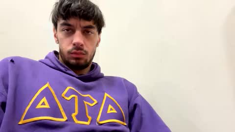 Snapshot of mainecollegeboy chatting on 10/28/25, 04:09 mainecollegeboy online show from 10/28/25, 04:09