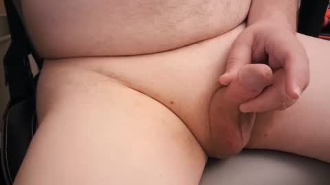 Snapshot of mainttech chatting on 03/07/25, 02:01 Gilly online show from 03/07/25, 02:01