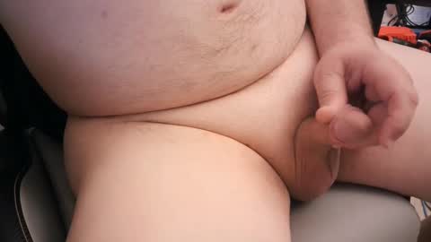 Snapshot of mainttech chatting on 03/12/25, 01:40 Gilly online show from 03/12/25, 01:40