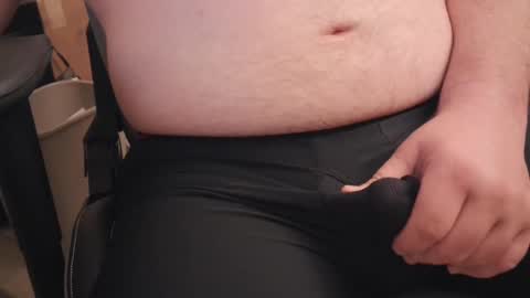 Snapshot of mainttech chatting on 09/27/25, 12:21 Gilly online show from 09/27/25, 12:21