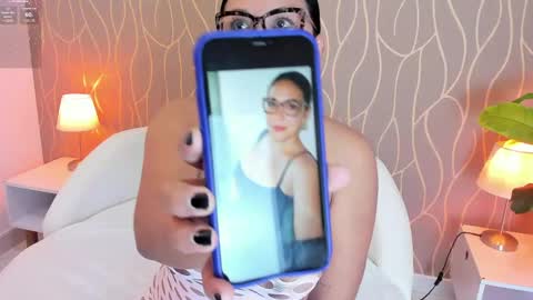 Snapshot of mairybelle chatting on 05/23/26, 04:18 Maria conexion 1030 pm to 5 am colombia online show from 05/23/26, 04:18