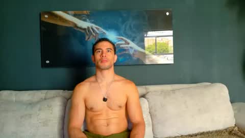 Snapshot of maisonbastian chatting on 06/19/26, 03:38 Bastian Arslan online show from 06/19/26, 03:38