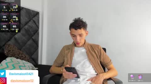 Maison Davis online show from 01/11/25, 10:18