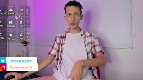Maison Davis online show from 03/12/25, 10:17
