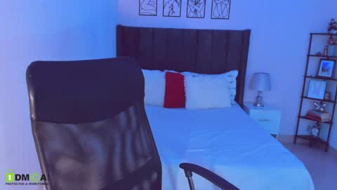 Maite online show from 04/15/26, 04:52