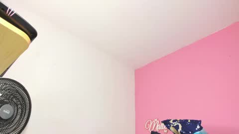 Snapshot of maite_newmilf chatting on 05/21/26, 01:23 Maite online show from 05/21/26, 01:23
