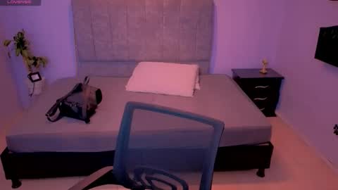 MAITE STONE1 online show from 11/22/25, 03:05