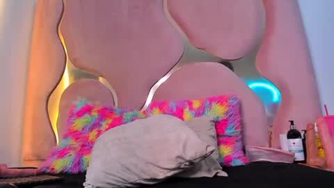 Snapshot of maiteht chatting on 03/09/25, 05:06 maite online show from 03/09/25, 05:06