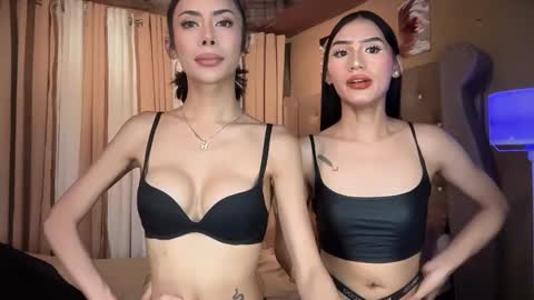 Lovely online show from 12/22/25, 03:03