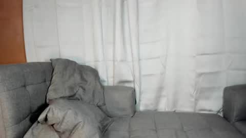 Snapshot of majestictsnathalie chatting on 03/06/26, 08:55 Natalieloves online show from 03/06/26, 08:55