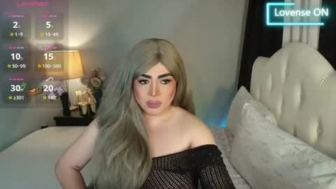 Snapshot of majestydannaxx chatting on 05/10/26, 03:33 majestydannaxx online show from 05/10/26, 03:33