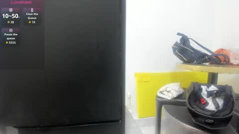 majo_baby online show from 10/29/25, 02:58