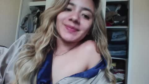 majo_gomezz online show from 02/18/26, 09:11