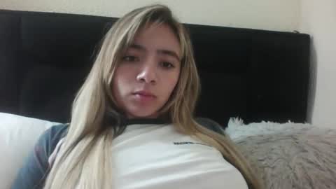 majo_gomezz online show from 03/04/26, 03:34